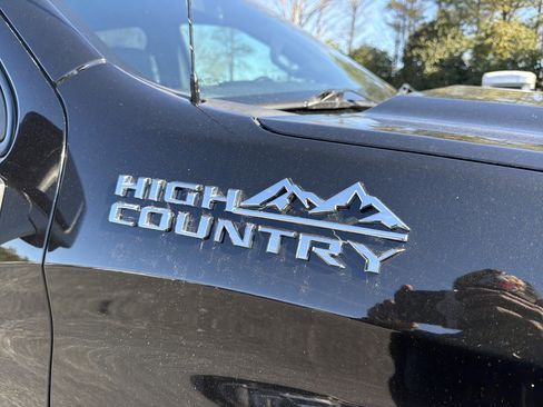 Used 2021 Chevrolet Silverado 1500 High Country image 13