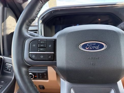 Used 2025 Ford F350 Lariat w/ Chrome Package AWD/4WD image 12