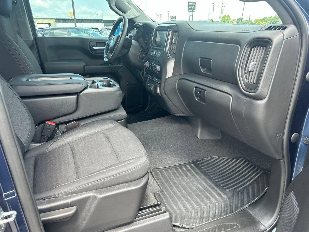 Used 2022 Chevrolet Silverado 1500 Custom Trail Boss AWD/4WD image 16