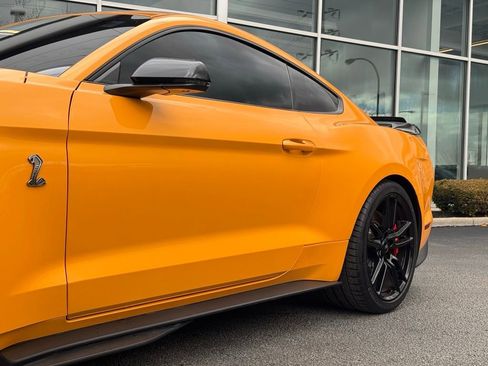 Used 2022 Ford Mustang Shelby GT500 w/ Technology Package image 19