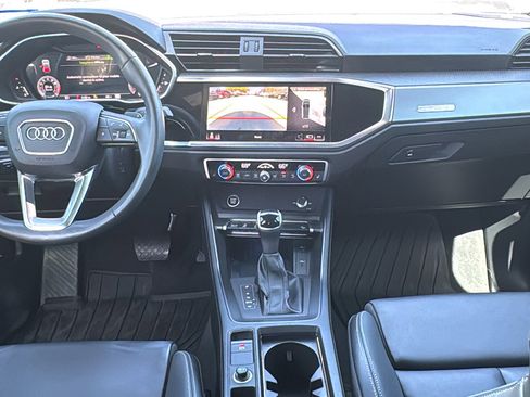 Used 2024 Audi Q3 2.0T Premium Plus w/ Premium Plus Package image 17