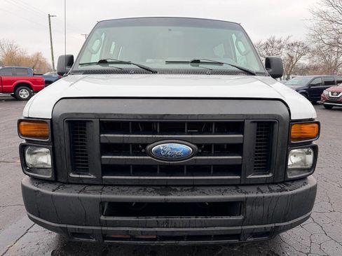 Used 2009 Ford E-350 and Econoline 350 Extended Wagon Super Duty image 3