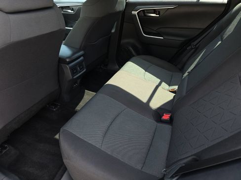 Certified 2025 Toyota RAV4 XLE AWD/4WD image 13