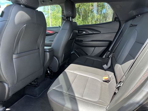 Used 2024 Chevrolet TrailBlazer RS FWD image 20