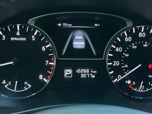 Used 2013 Nissan Altima 2.5 SV FWD image 24