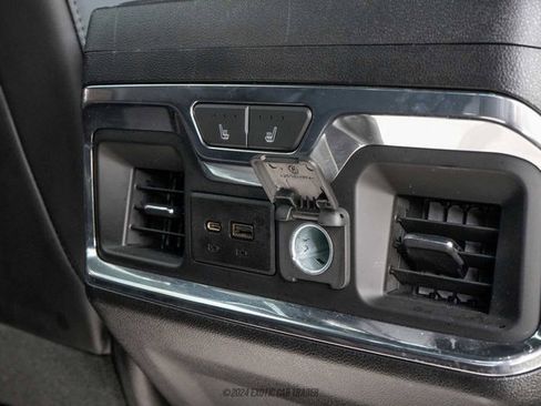 Used 2019 Chevrolet Silverado 1500 High Country w/ Technology Package AWD/4WD image 42