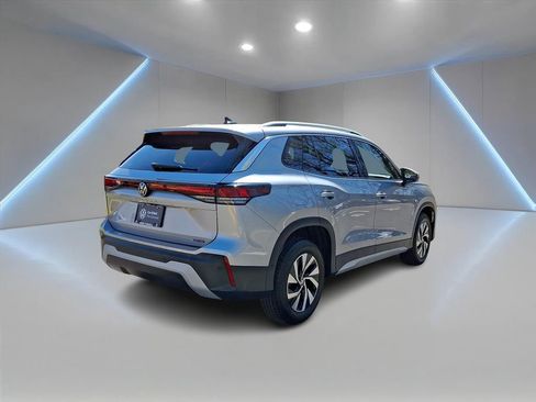 Certified 2025 Volkswagen Tiguan S AWD/4WD image 5
