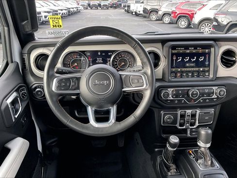 Certified 2022 Jeep Wrangler Unlimited Sahara image 5