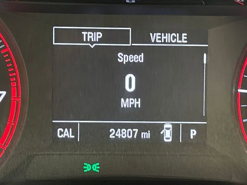 Used 2024 Chevrolet Trax RS FWD image 6