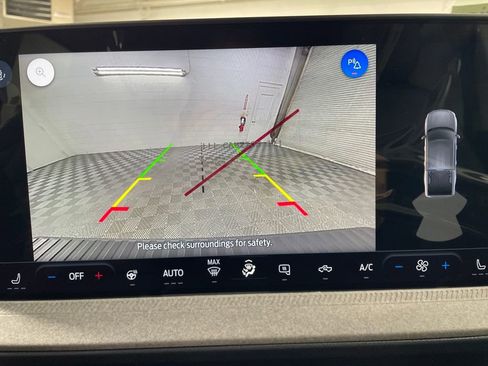 New 2025 Ford Maverick XLT w/ XLT Luxury Package image 24