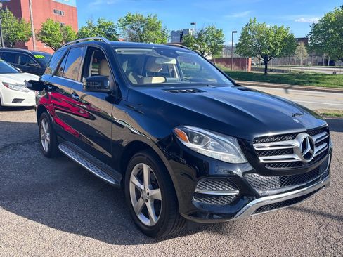 Used 2016 Mercedes-Benz GLE 350 4MATIC w/ Premium Package image 3