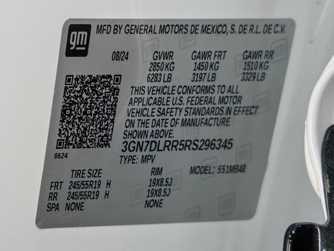 Used 2024 Chevrolet Equinox EV LT image 28