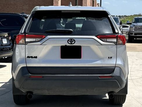 Used 2024 Toyota RAV4 LE FWD image 5