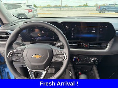 Used 2024 Chevrolet TrailBlazer LT w/ LT Cold Weather Package image 9