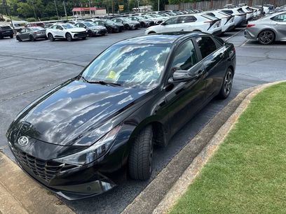 Used 2023 Hyundai Elantra Limited