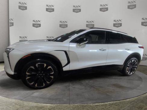 Used 2024 Chevrolet Blazer EV RS AWD/4WD image 2