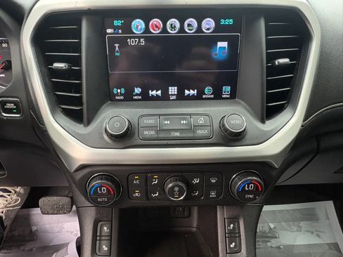 Used 2017 GMC Acadia SLE AWD/4WD image 12