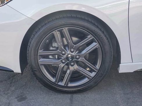 Certified 2021 Kia Forte GT-Line image 10