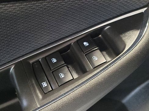 Used 2018 Chevrolet Cruze LS FWD image 27