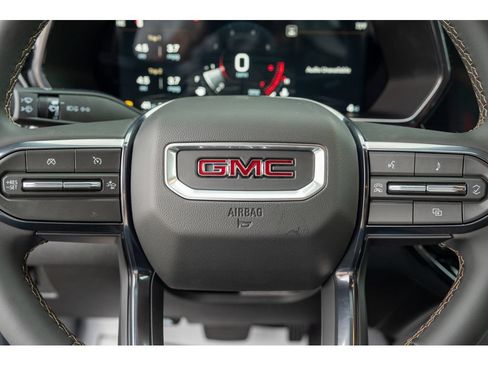 New 2026 GMC Canyon AT4 AWD/4WD image 17