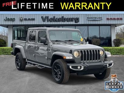 Used 2023 Jeep Gladiator Sport