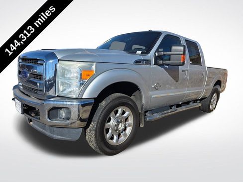 Used 2012 Ford F250 Lariat w/ Lariat Ultimate Pkg image 2