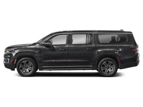 Used 2025 Jeep Wagoneer L Series II w/ 8-pass Seating Package AWD/4WD image 3