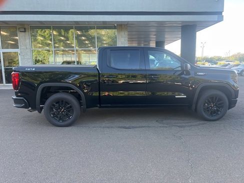 New 2025 GMC Sierra 1500 Elevation image 5