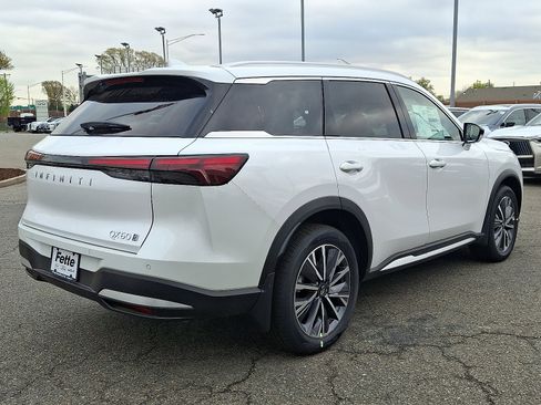 New 2026 INFINITI QX60 Luxe w/ Cargo Package AWD/4WD image 3
