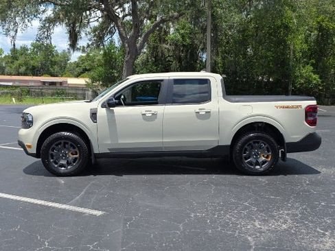 Certified 2024 Ford Maverick Tremor w/ Tremor Off-Road Package AWD/4WD image 9