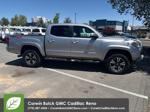 Used 2018 Toyota Tacoma TRD Sport w/ Exterior Package AWD/4WD image 7
