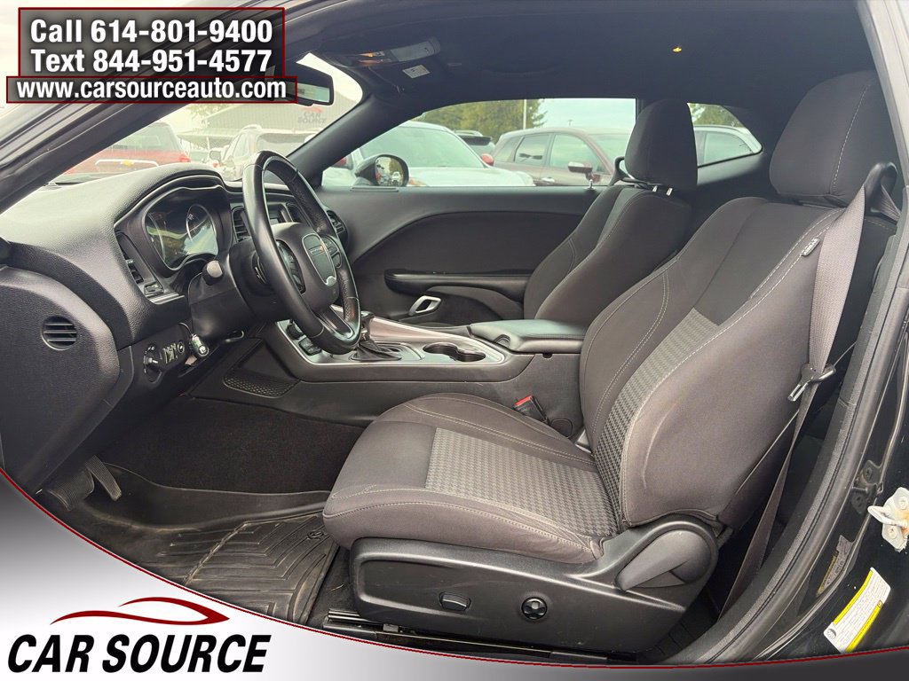 Used 2019 Dodge Challenger SXT AWD/4WD image 14
