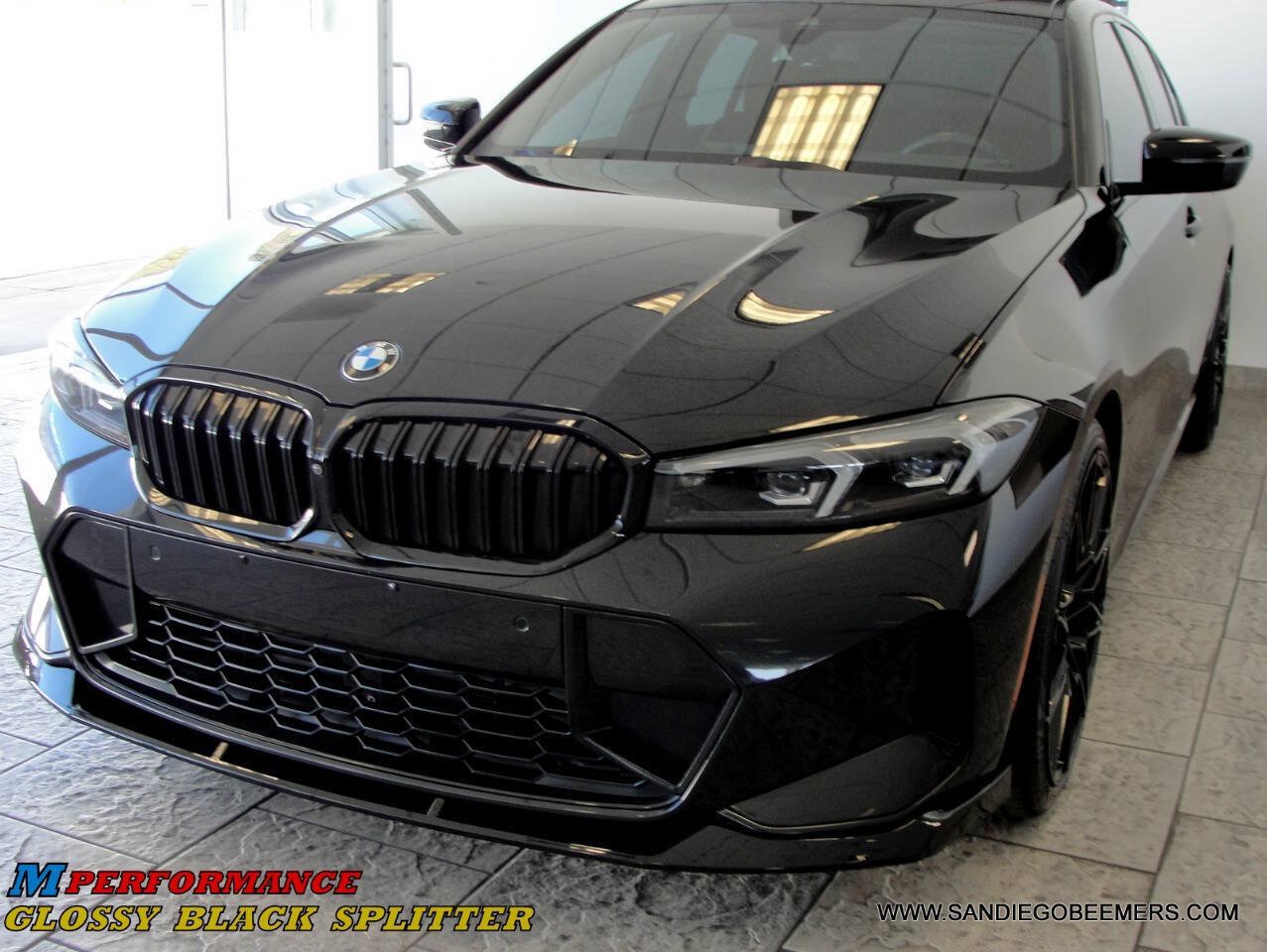 Used 2023 BMW 330i Sedan w/ M Sport Package RWD image 4