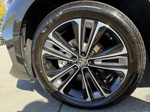 Used 2024 Toyota bZ4X Limited image 41