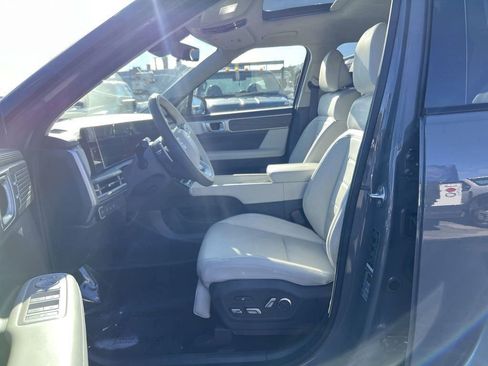 Used 2024 Hyundai Santa Fe Calligraphy image 11