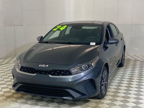 Used 2024 Kia Forte LXS w/ LXS Technology Package image 20