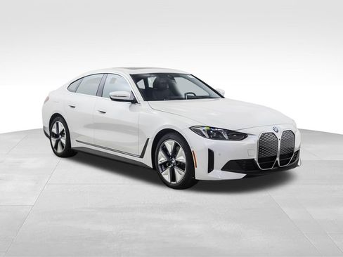 New 2026 BMW i4 xDrive40i w/ Premium Package AWD/4WD image 7