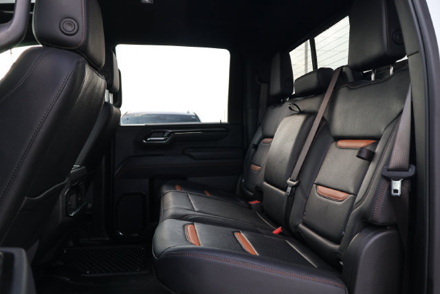 Used 2025 GMC Sierra 2500 AT4 w/ AT4 Premium Plus Package AWD/4WD image 8