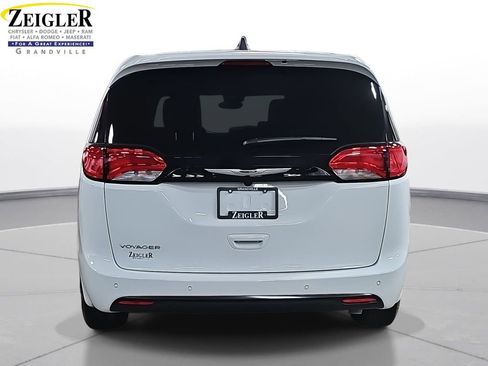 New 2026 Chrysler Voyager LX image 6