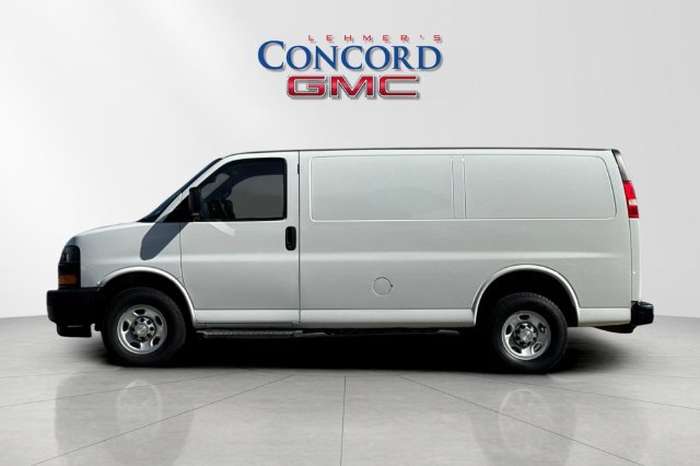 Used 2018 Chevrolet Express 2500 RWD image 7