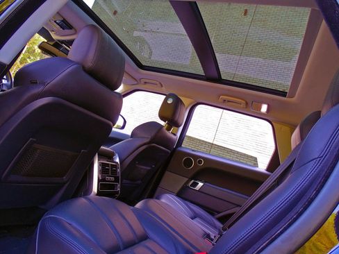 Used 2015 Land Rover Range Rover Sport HSE AWD/4WD image 28