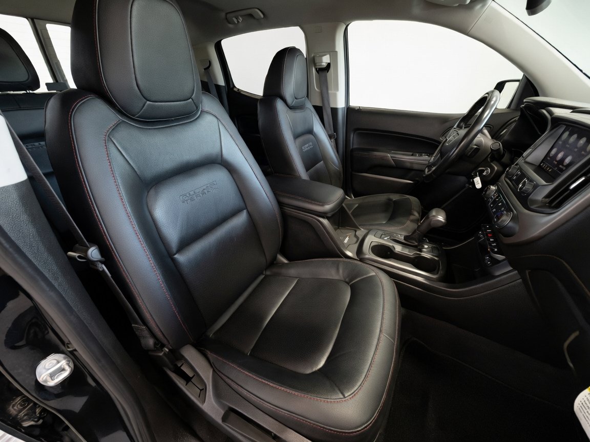 Used 2019 GMC Canyon All Terrain w/ All Terrain X Package AWD/4WD image 19