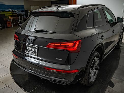 Used 2024 Audi Q5 2.0T Premium w/ Summer of Audi Package AWD/4WD image 16