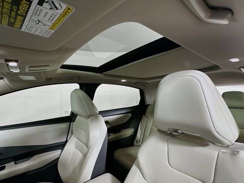 Used 2023 Nissan Ariya FWD image 26