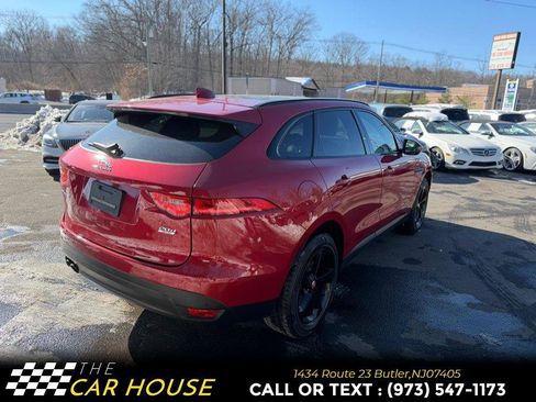 Used 2018 Jaguar F-PACE Prestige image 10