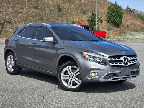 Used 2018 Mercedes-Benz GLA 250 4MATIC image 1