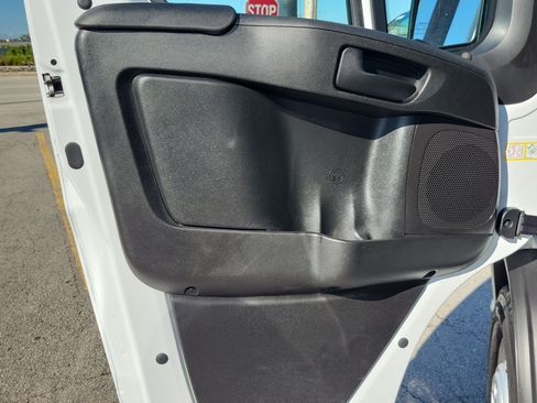Used 2026 RAM ProMaster 2500 w/ Convenience Group FWD image 22