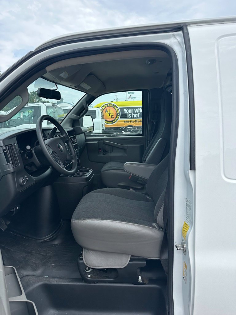 Used 2024 GMC Savana 2500 w/ Driver Convenience Package RWD image 12