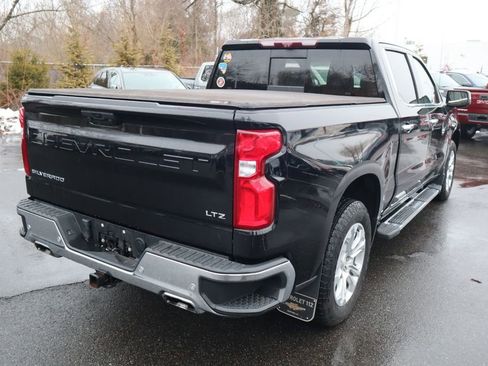 Used 2022 Chevrolet Silverado 1500 LTZ w/ LTZ Premium Package image 4