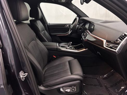 Used 2022 BMW X5 M50i w/ Premium Package AWD/4WD image 18